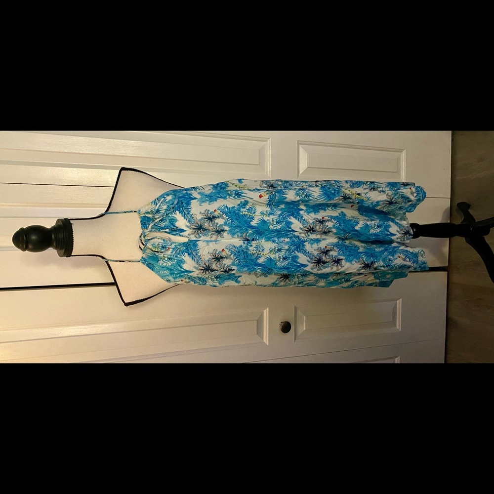 DESIGNED BY ROXY!!! NWT STRAPY SUNDRESS
